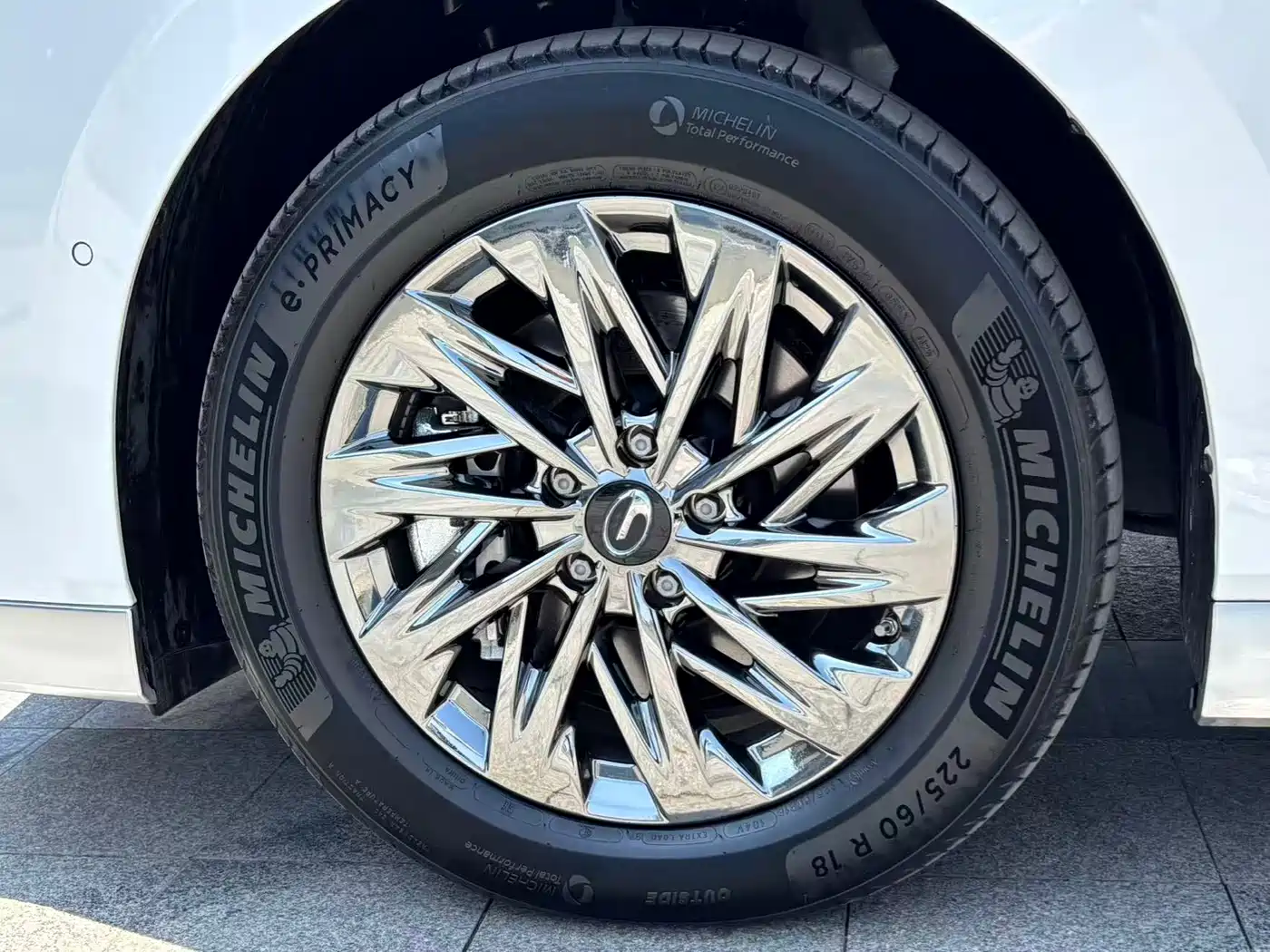 GAC TRUMPCHI YEARNING FOR M8