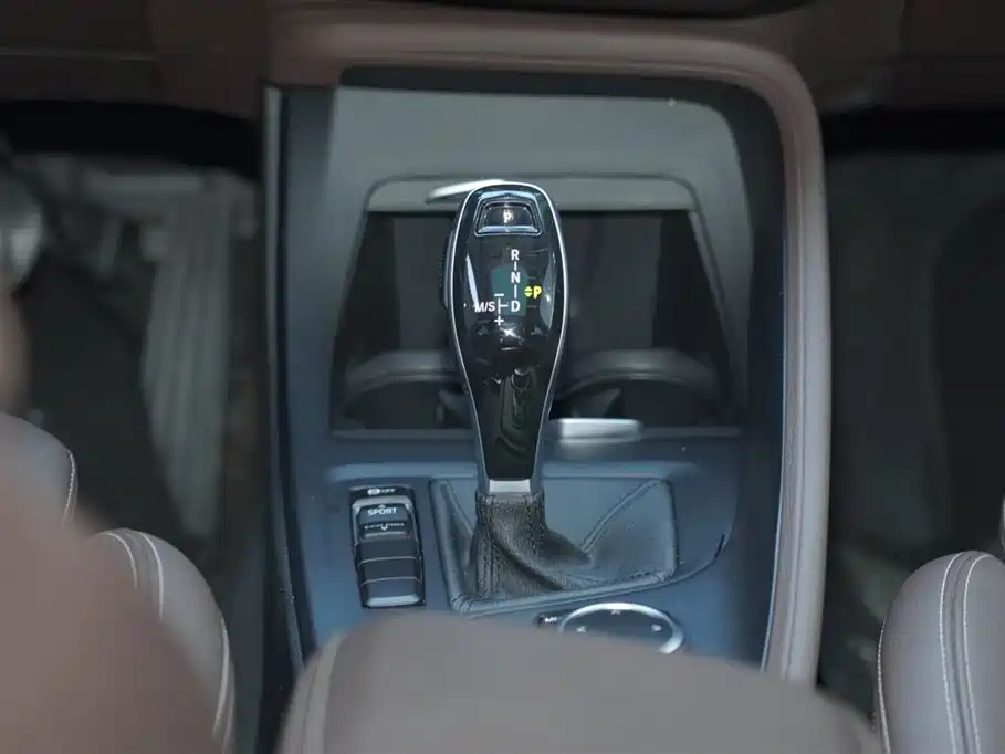 BMW X1 2020 sDrive25Li Leading Model фото 12