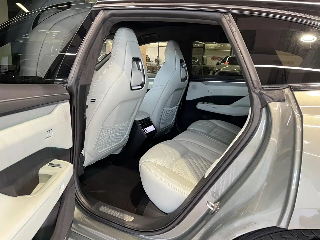 ZEEKR EXTREME KRYPTON 001