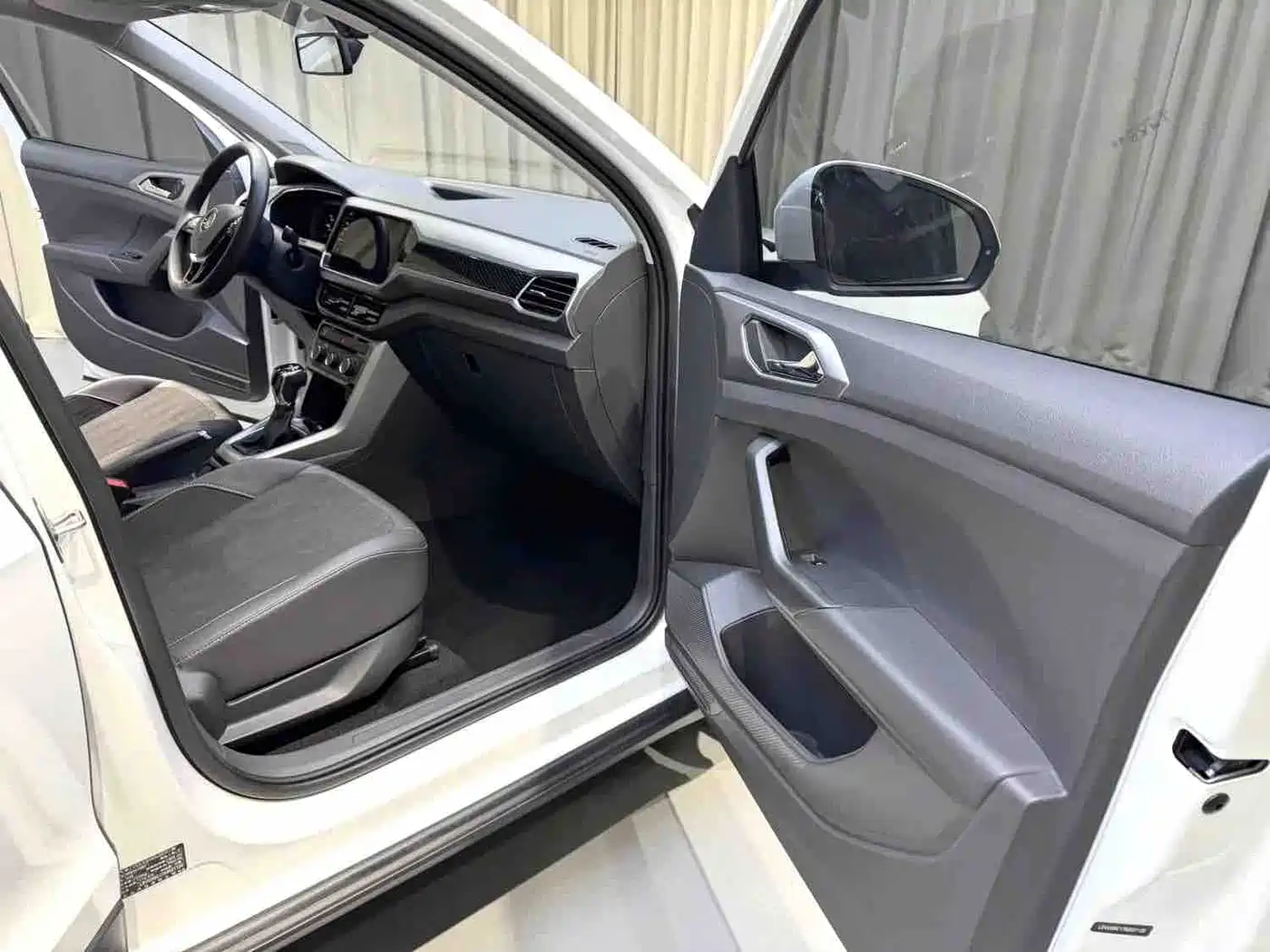Volkswagen T-Cross 2022 280TSI DSG Comfort Edition фото 5