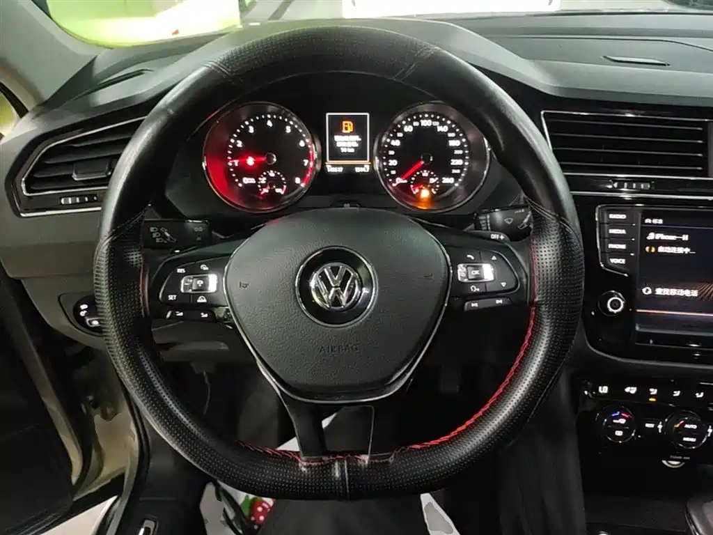 Volkswagen Tiguan L 2018 380TSI Automatic AWD Flagship Edition фото 11