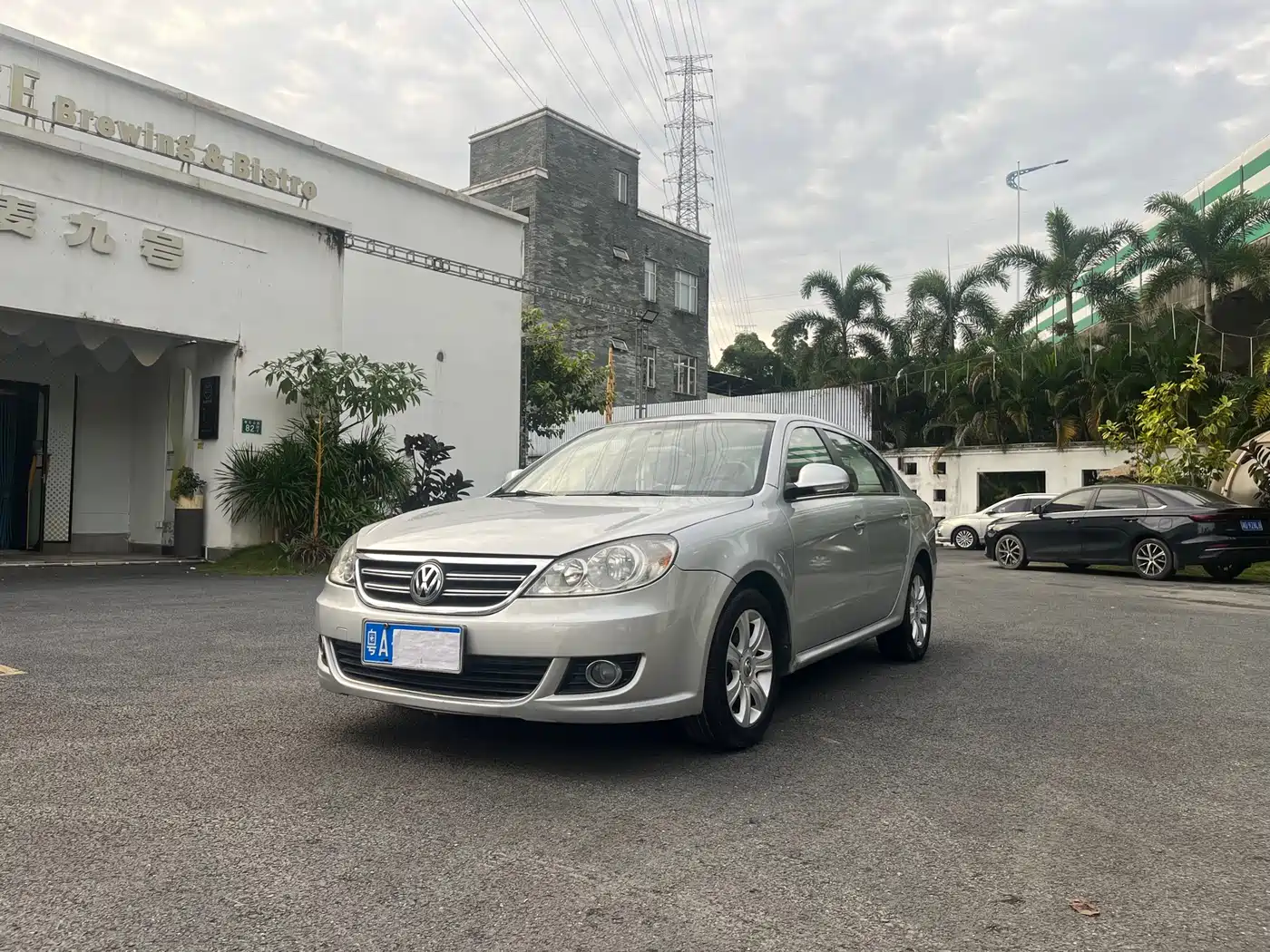 Volkswagen Lavida 2011 1.4TSI DSG Pinya Edition