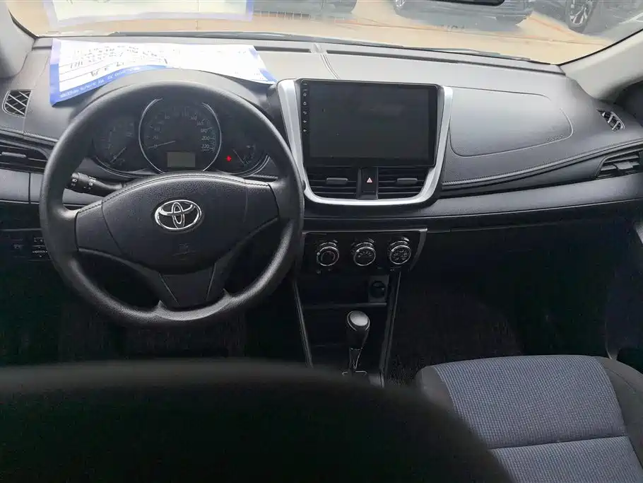 Toyota YARiS L Zhi Xuan 2019 1.5E CVT MeiDong Edition China VI фото 12
