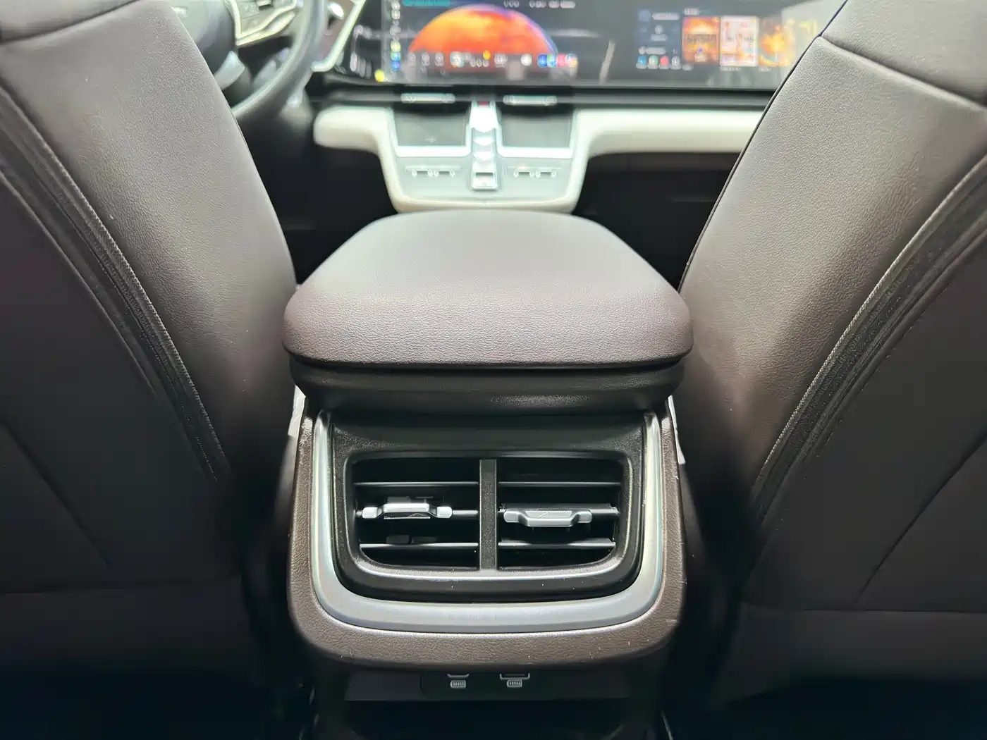 Haval Xiaolong MAX 2023 1.5L Hi4 105 4WD Smart Flagship фото 19