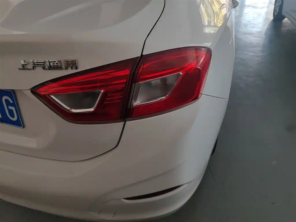 Chevrolet Cruze 2018 320 Automatic Pioneer Sunroof Edition фото 8
