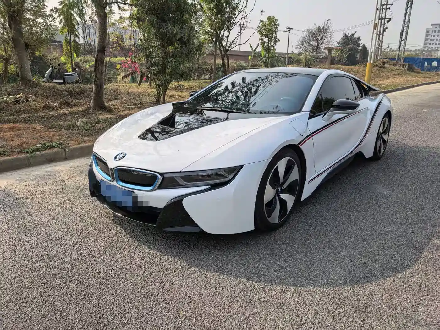 BMW I8