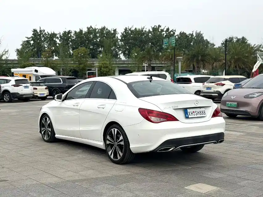 Mercedes-Benz CLA (Import) 2019 CLA 200 Sport фото 9