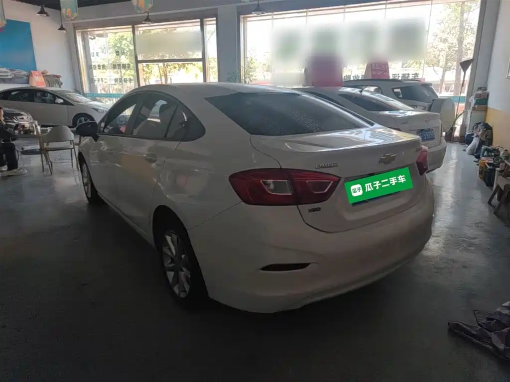 Chevrolet Cruze 2018 320 Automatic Pioneer Sunroof Edition фото 5