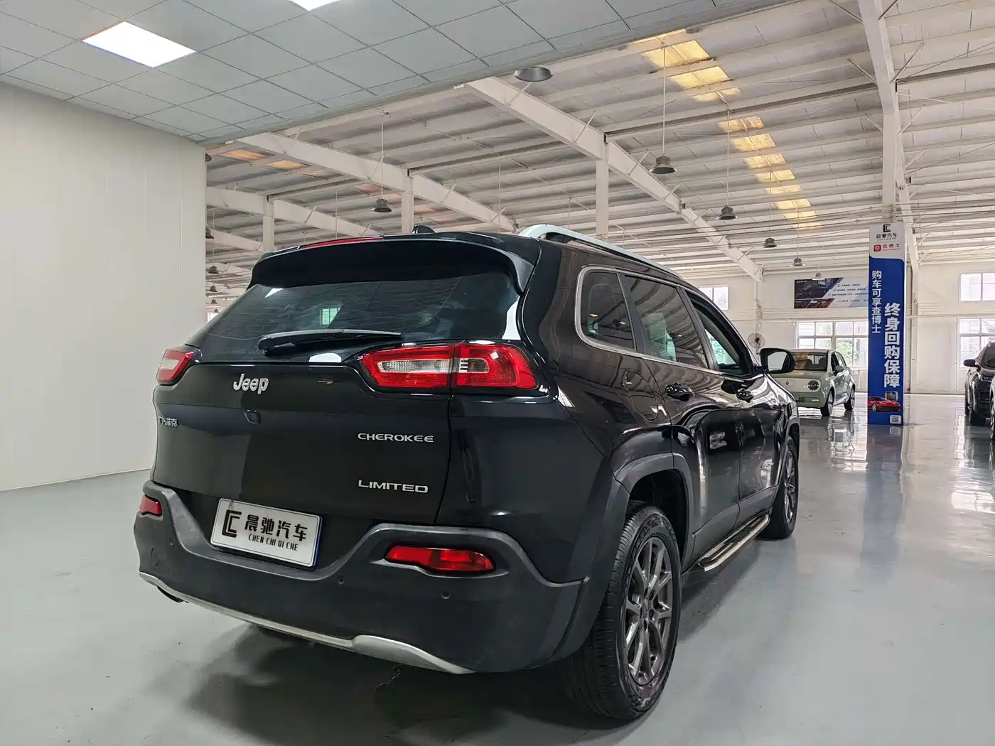 Jeep Cherokee 2021 2020 2.0L 2WD Classic Sport Edition