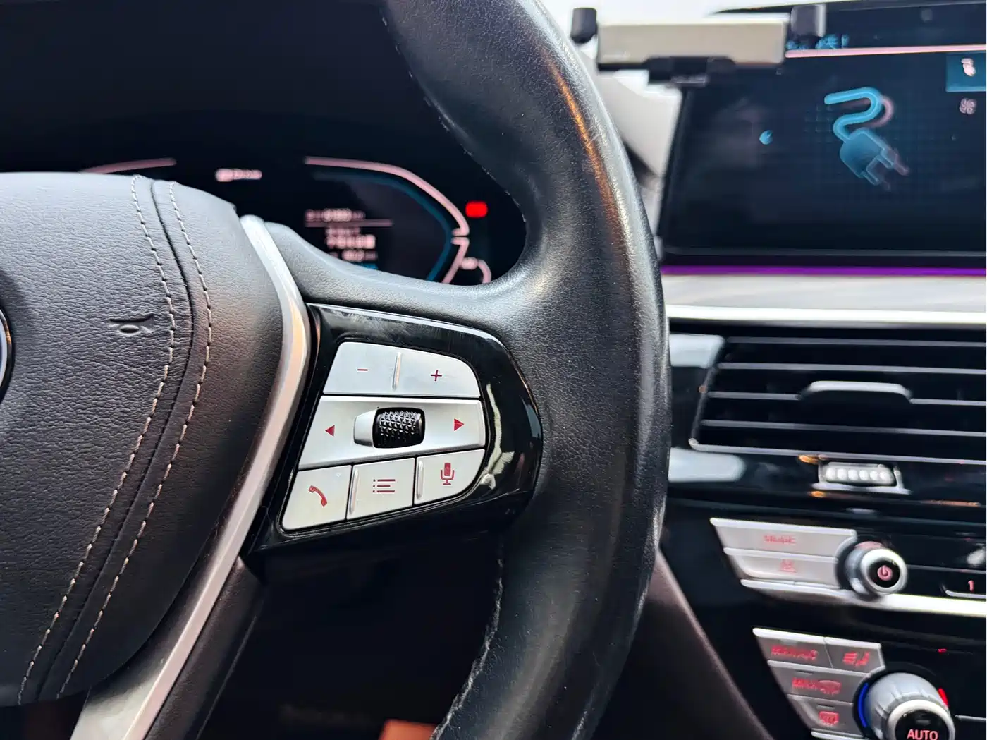 BMW 5 SERIES NEW ENERGY