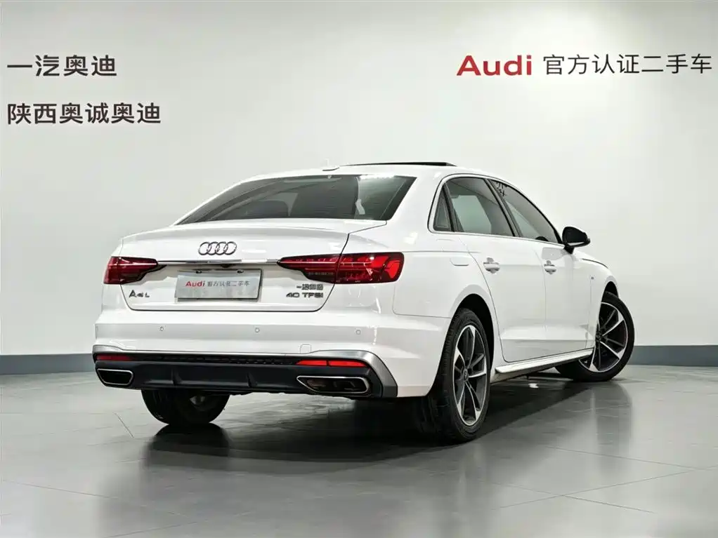 Audi A4L 2022 40 TFSI Fashion Dynamic фото 4