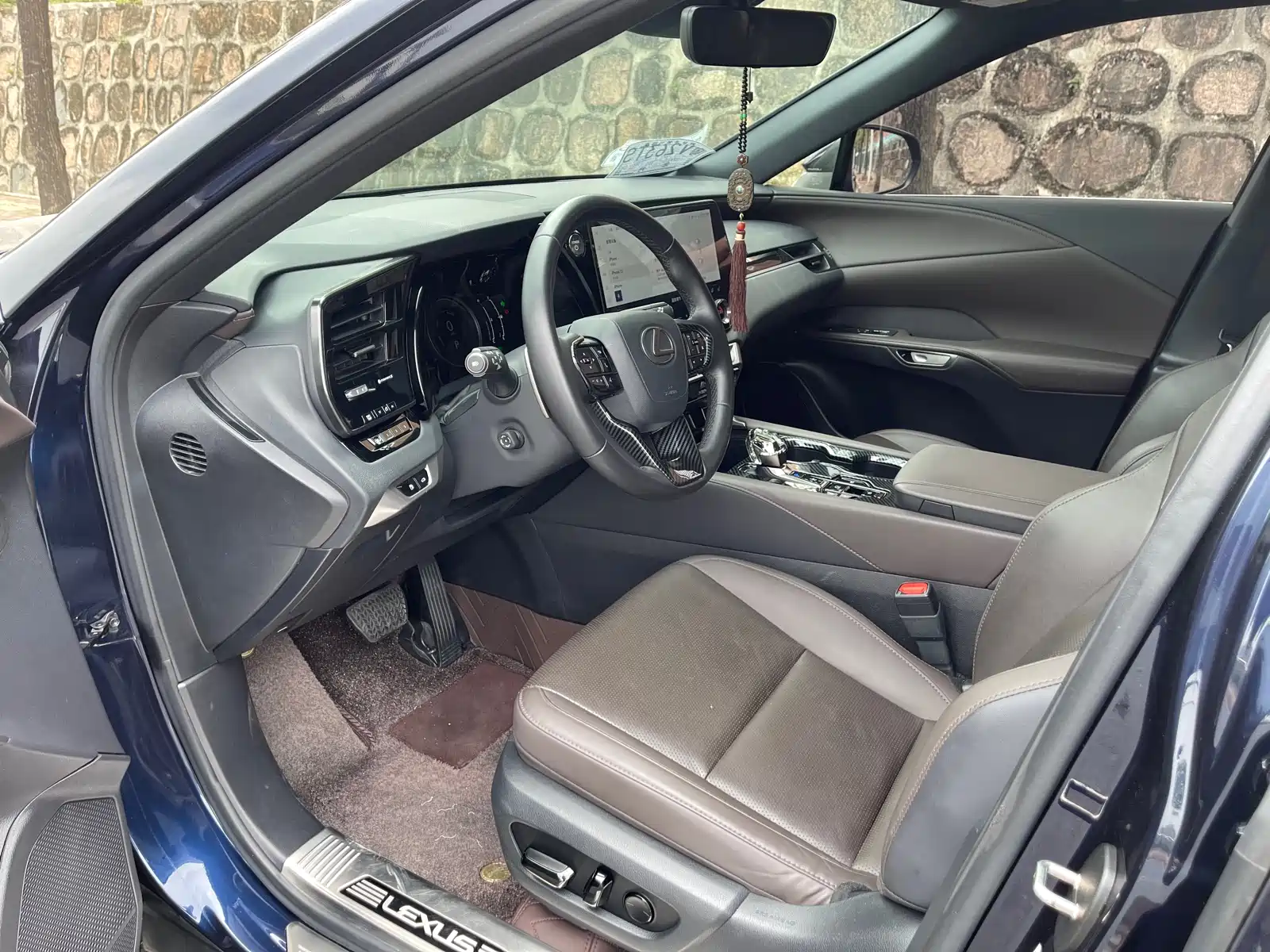 Фото 4 - Lexus RX