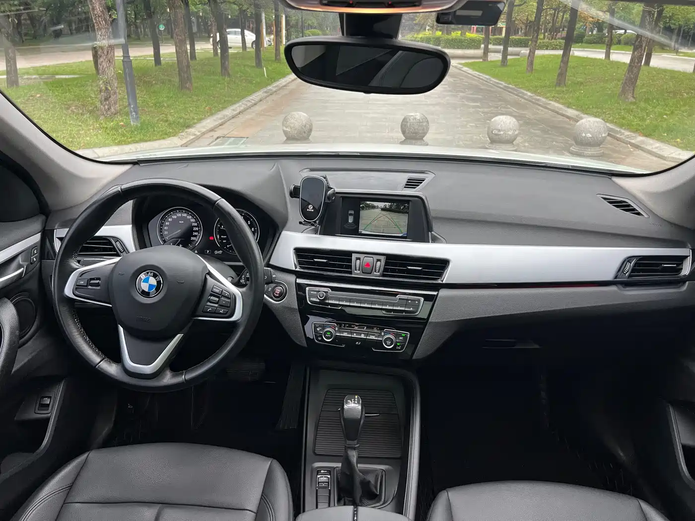 BMW X1 2019 sDrive20Li Leading Model фото 11