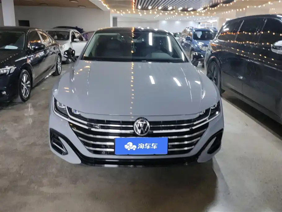 Volkswagen FAW-Volkswagen CC 2023 380TSI Eye-catching Edition фото 2