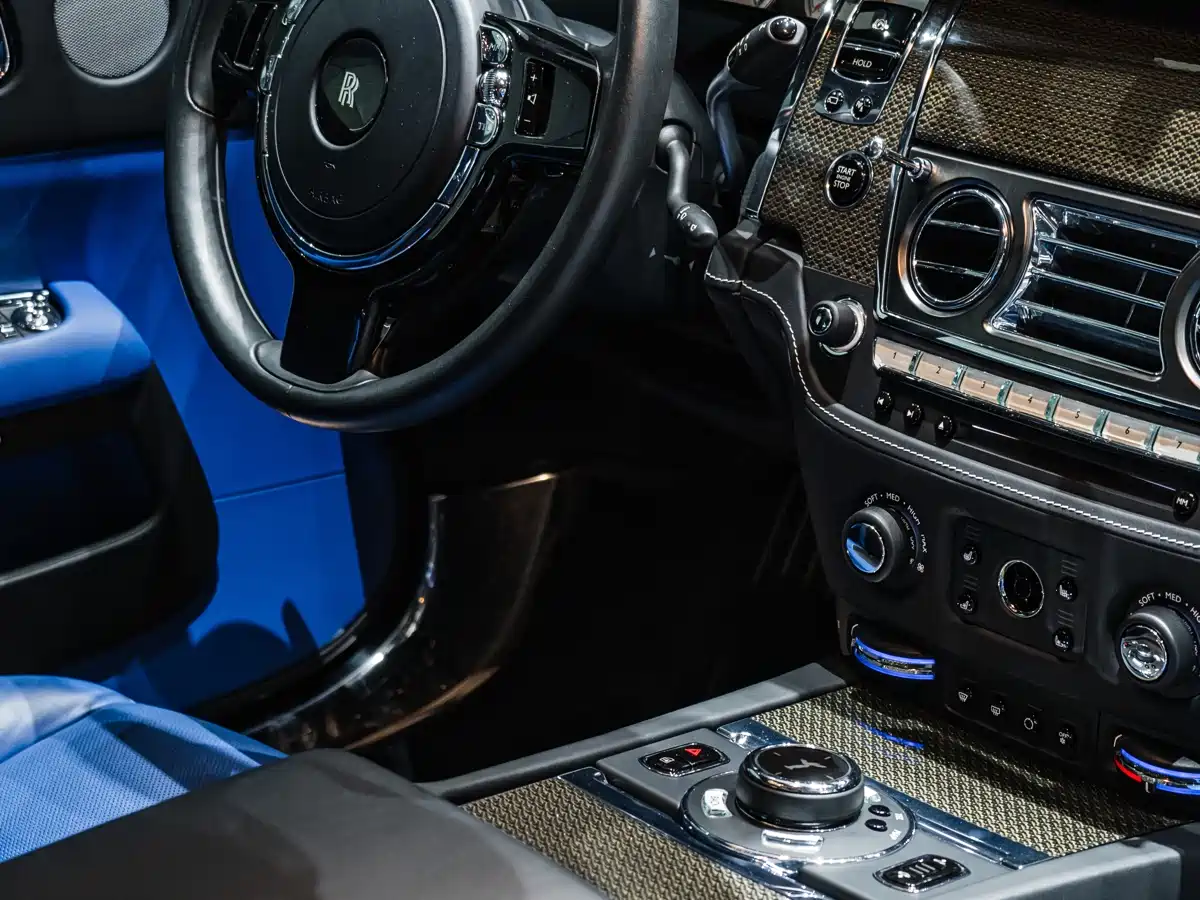 Rolls-Royce Wraith 2017 6.6T Black Badge Edition фото 24