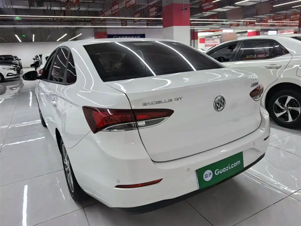 Buick Excelle 2021 Facelift 1.3T Auto Mild Hybrid Elite фото 5