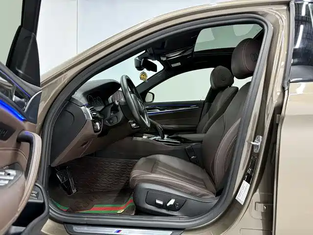 BMW 5 Series 2019 525Li M Sport Package фото 20