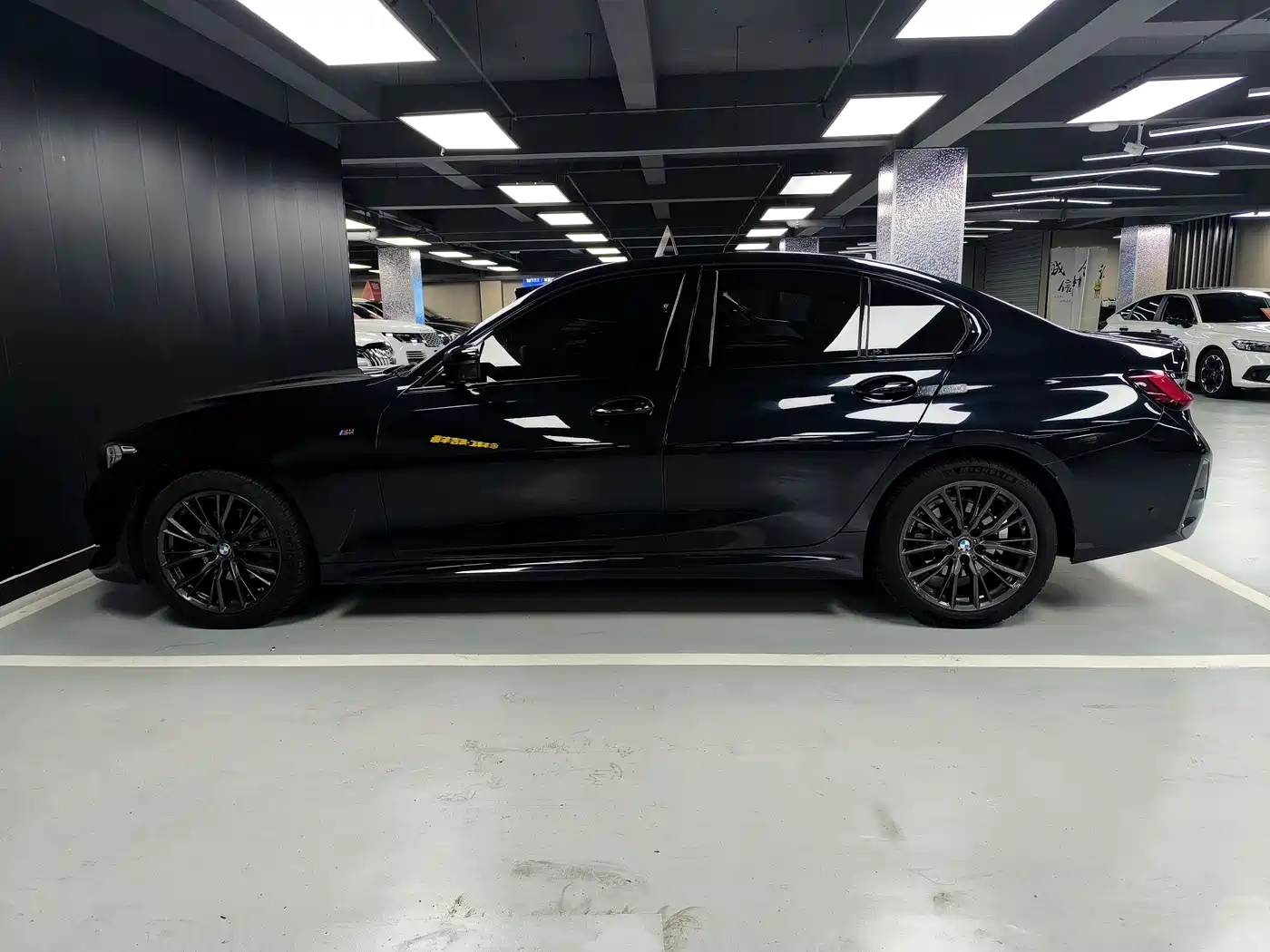 BMW 3 Series 2024 325i M Sport Shadowline Package фото 18