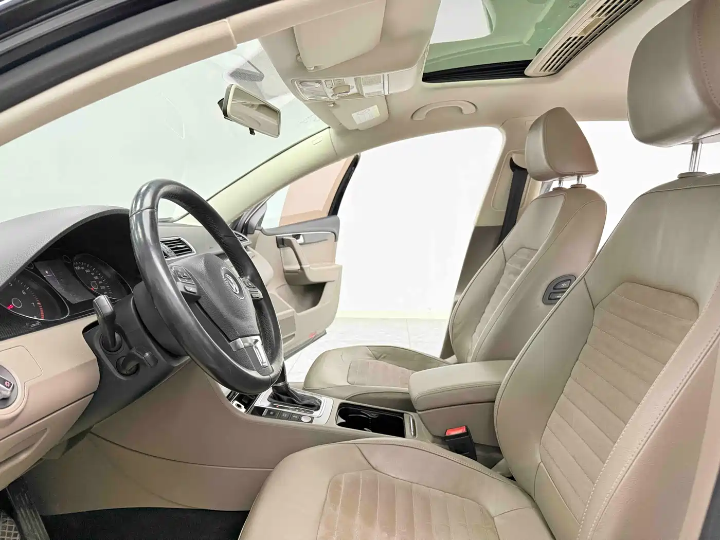Volkswagen Magotan 2015 Facelift 1.8TSI Luxury фото 7