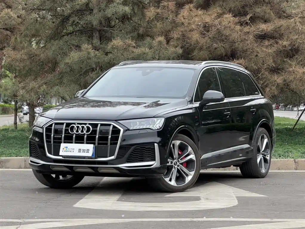 Audi Q7 2023 55 TFSI quattro S Premium