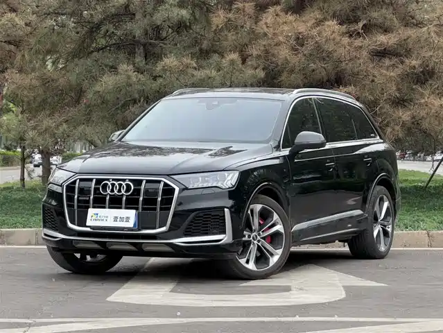 Audi Q7 2023 55 TFSI quattro S Premium