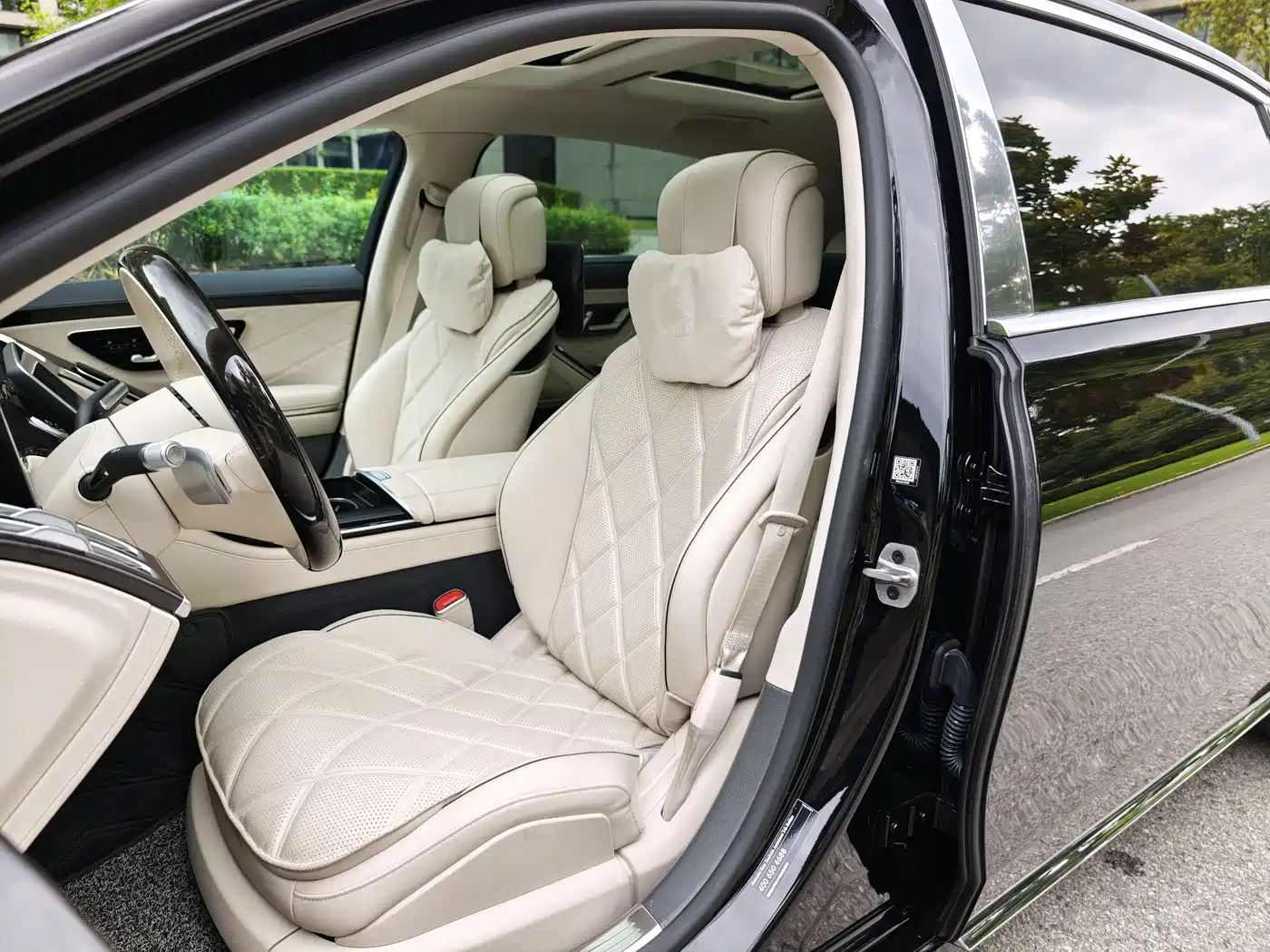 Mercedes-Benz Maybach S-Class 2025 Model S 480 4MATIC фото 11