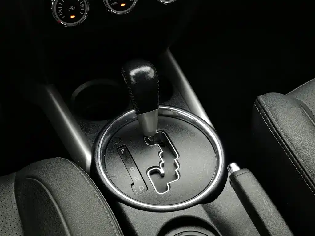 Mitsubishi ASX 2013 2.0L CVT 2WD Luxury фото 13