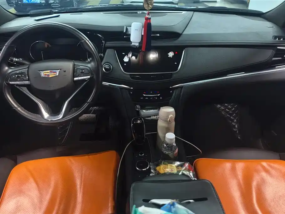Cadillac XT6 2022 2.0T 7-Seater 4WD Trend Edition фото 12