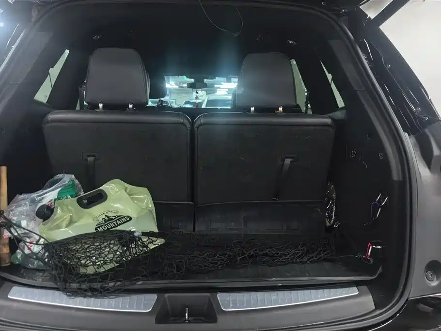 Cadillac XT6 2022 2.0T 7-Seater 4WD Trend Edition фото 4