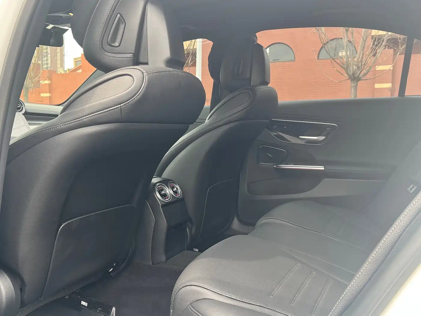 Mercedes-Benz C-Class 2024 C 260 L Sport фото 7