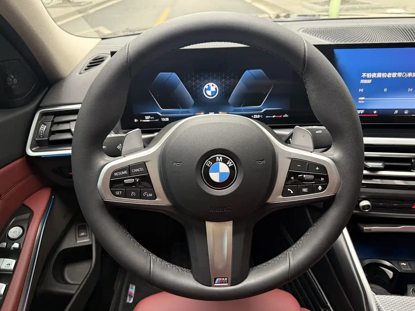 BMW 3 Series 2024 325Li M Sport Shadowline Package фото 15