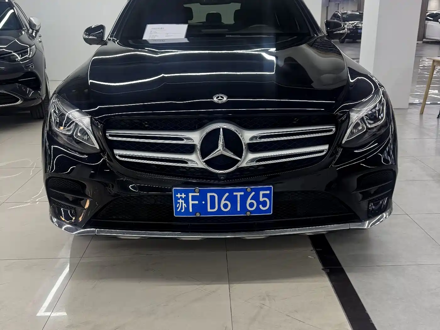 Mercedes-Benz GLC 2018 Facelift GLC 260 4MATIC Luxury фото 2