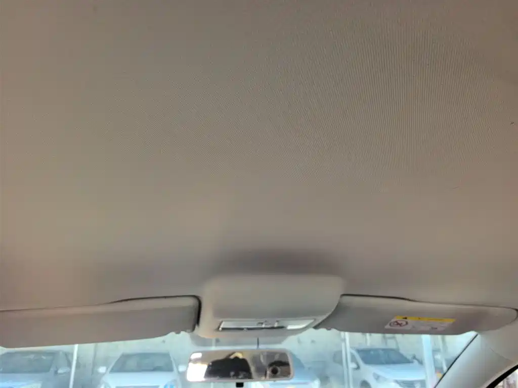 Volkswagen Polo 2016 1.4L Manual Trend фото 18