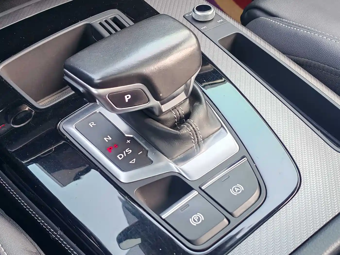 Audi Q5L 2022 40T Luxury Dynamic фото 20