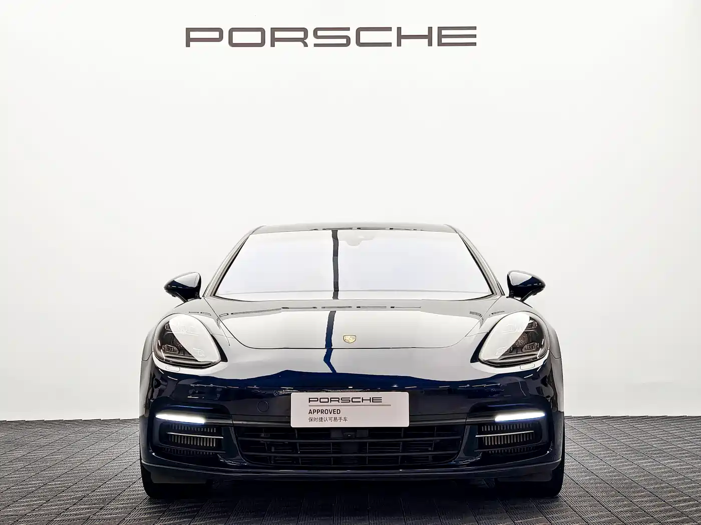 Porsche Panamera фото 2