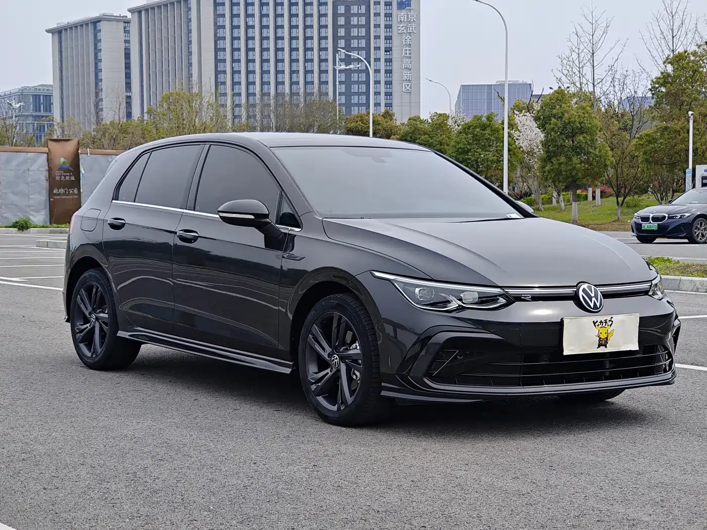 Volkswagen Golf 2023 Facelift 280TSI DSG R-Line фото 3