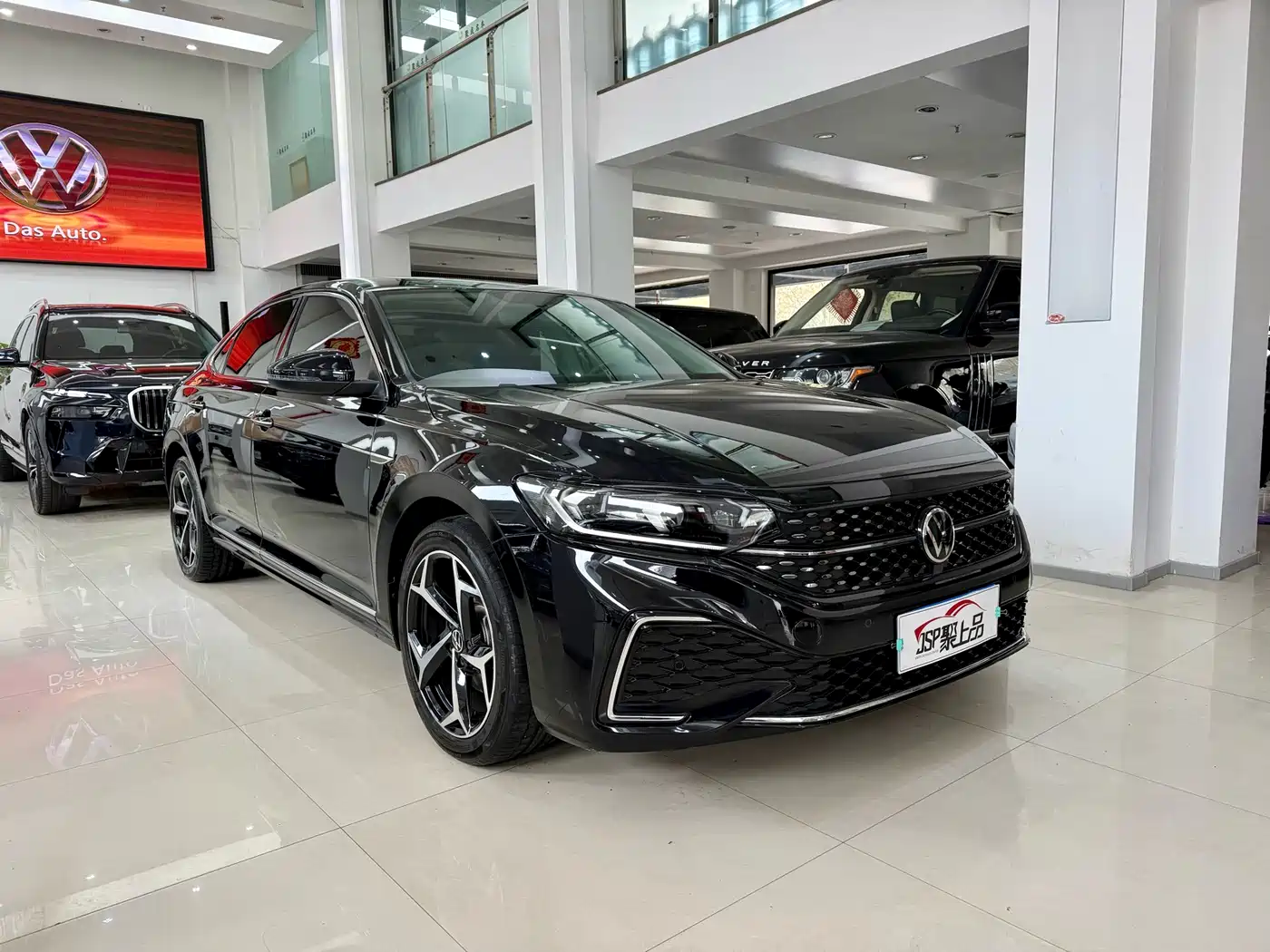 Volkswagen Passat 2024 380TSI Starlight Dragon Soaring Edition фото 3
