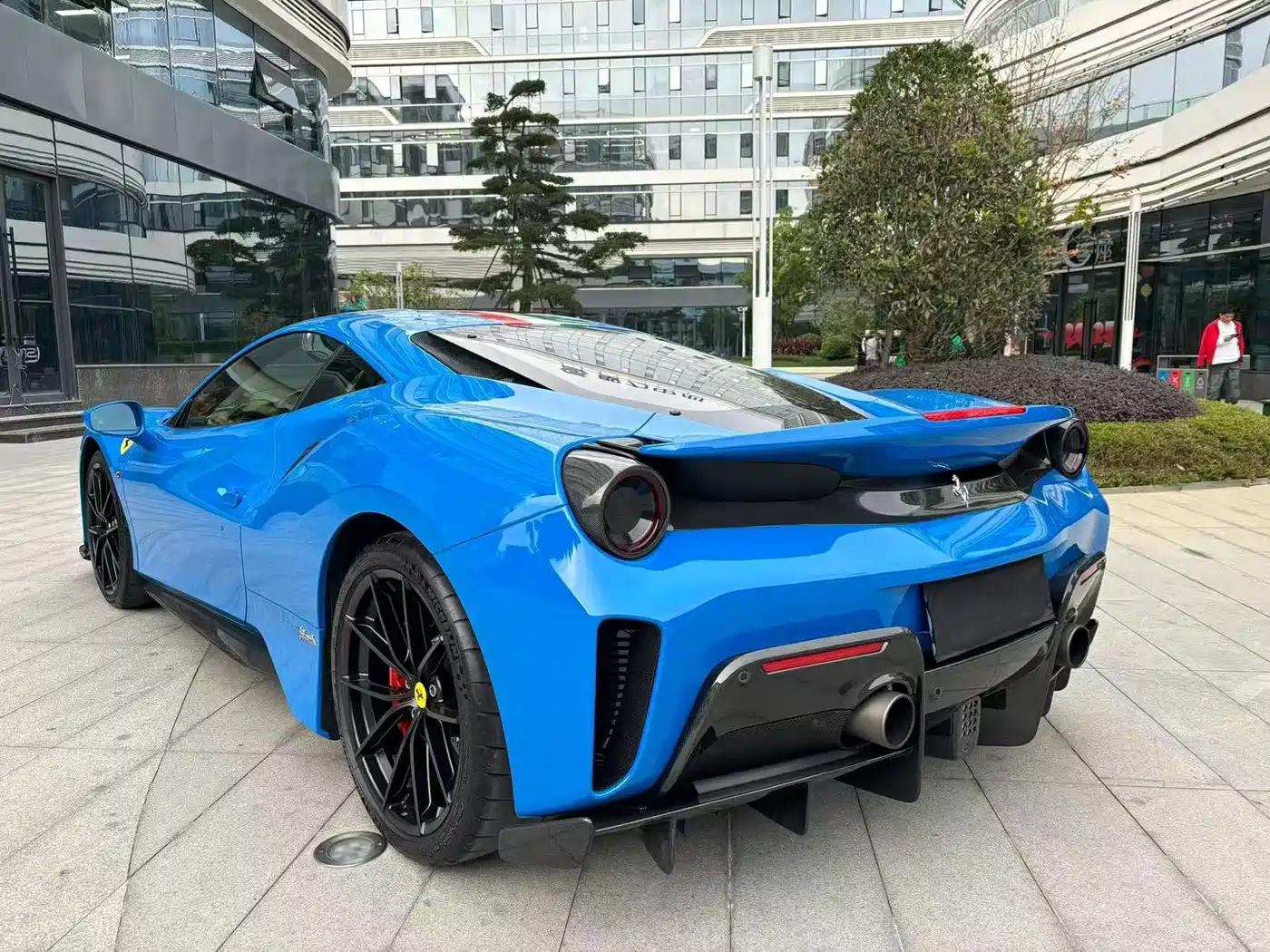Ferrari 488 2018 488 Pista фото 3