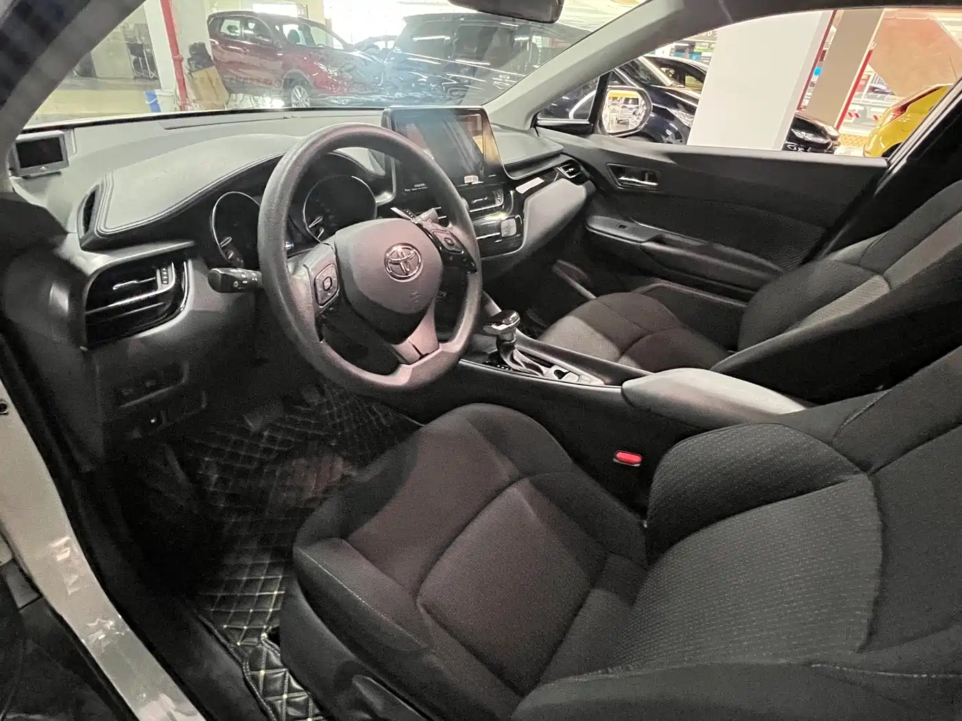 Toyota IZOA 2022 2.0L Yixing Edition фото 12
