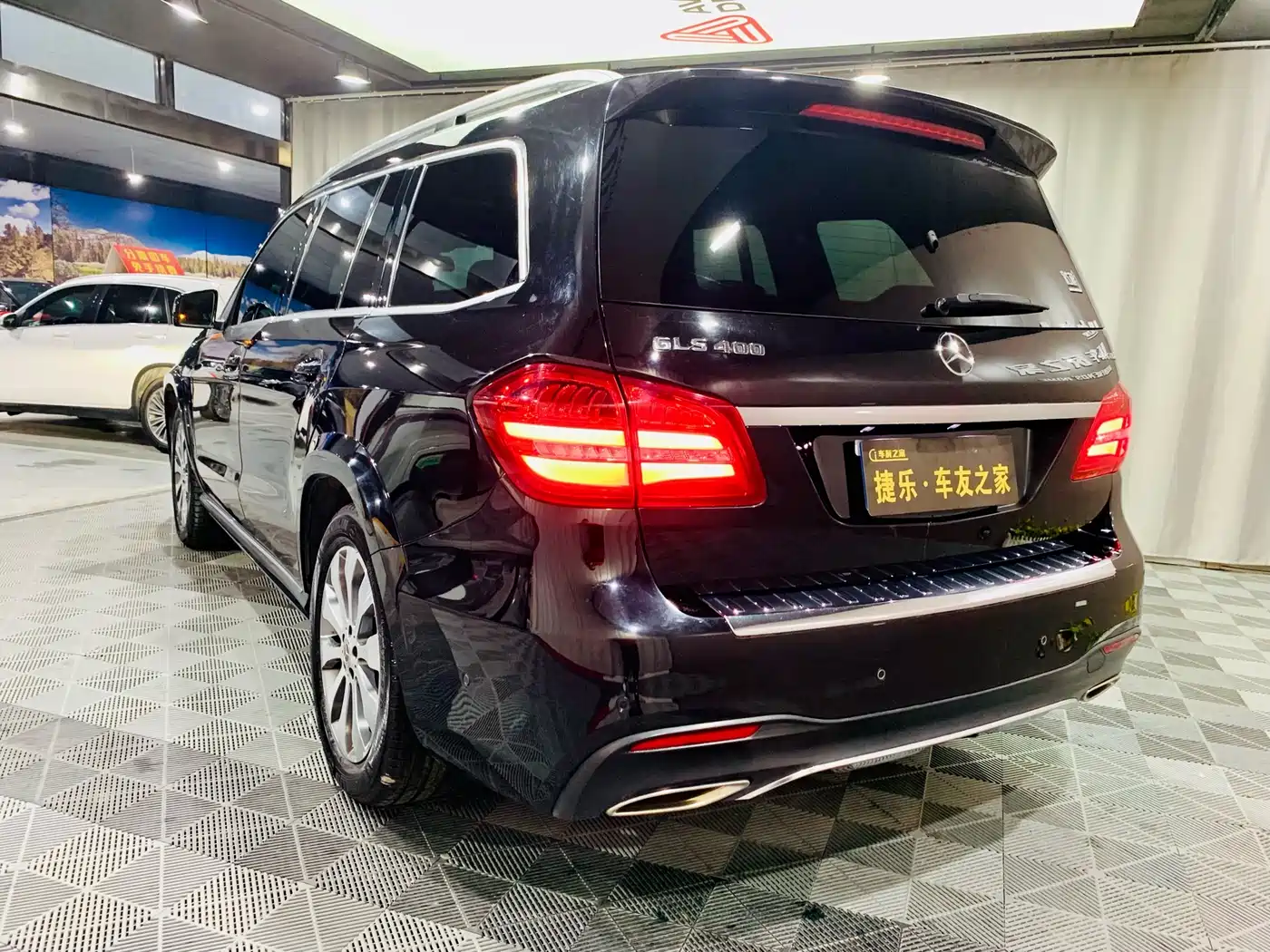 Mercedes-Benz GLS 2018 GLS 400 4MATIC Luxury фото 5