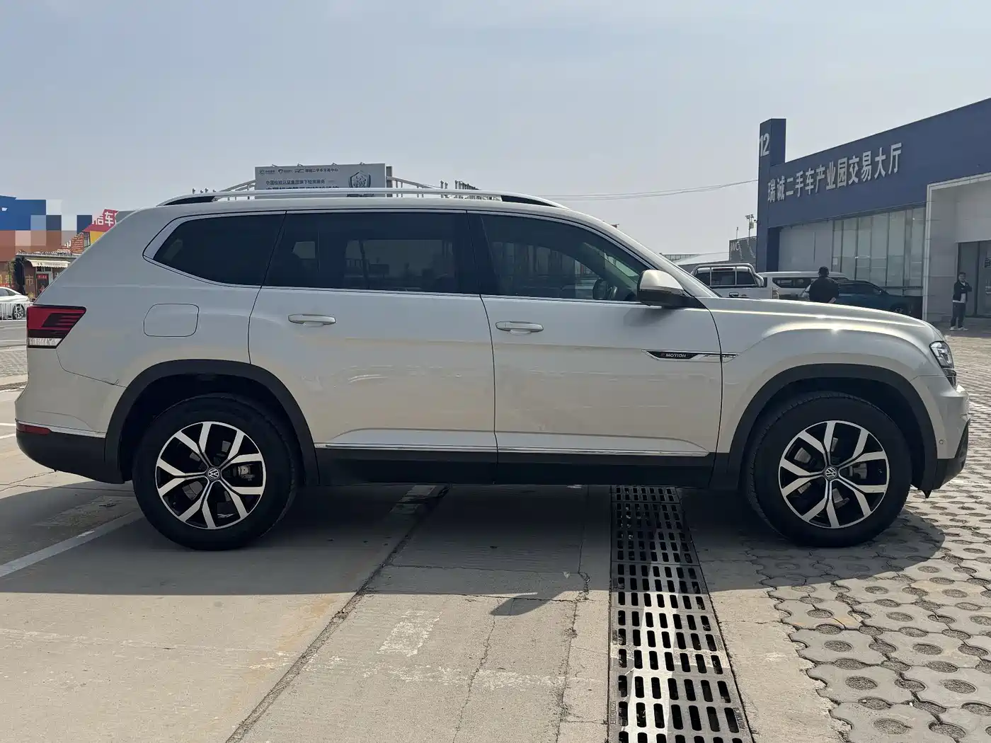 Volkswagen Teramont 2020 380TSI 4WD Luxury Edition China VI фото 4