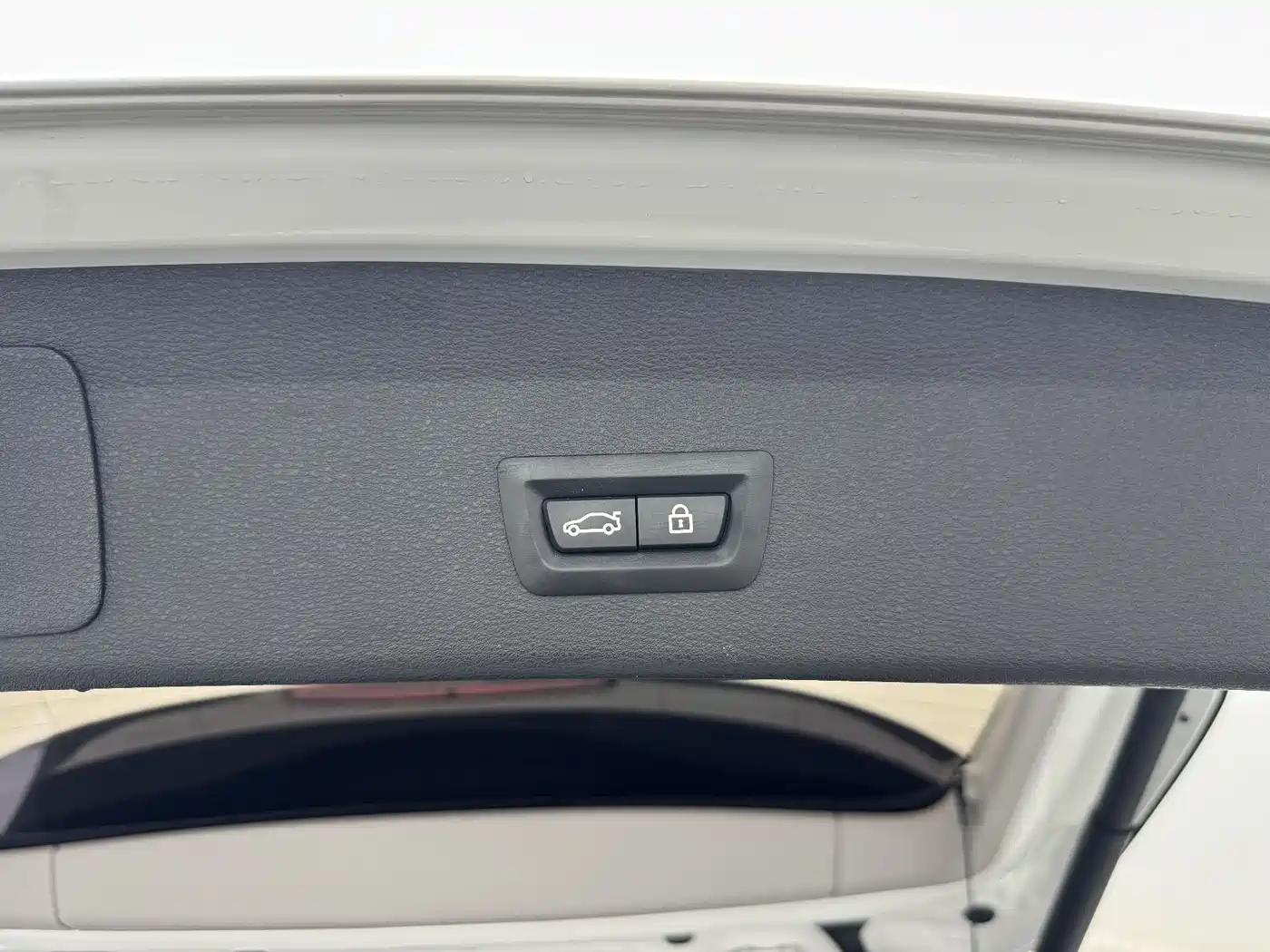 BMW X1 2019 xDrive20Li Premium Model фото 32