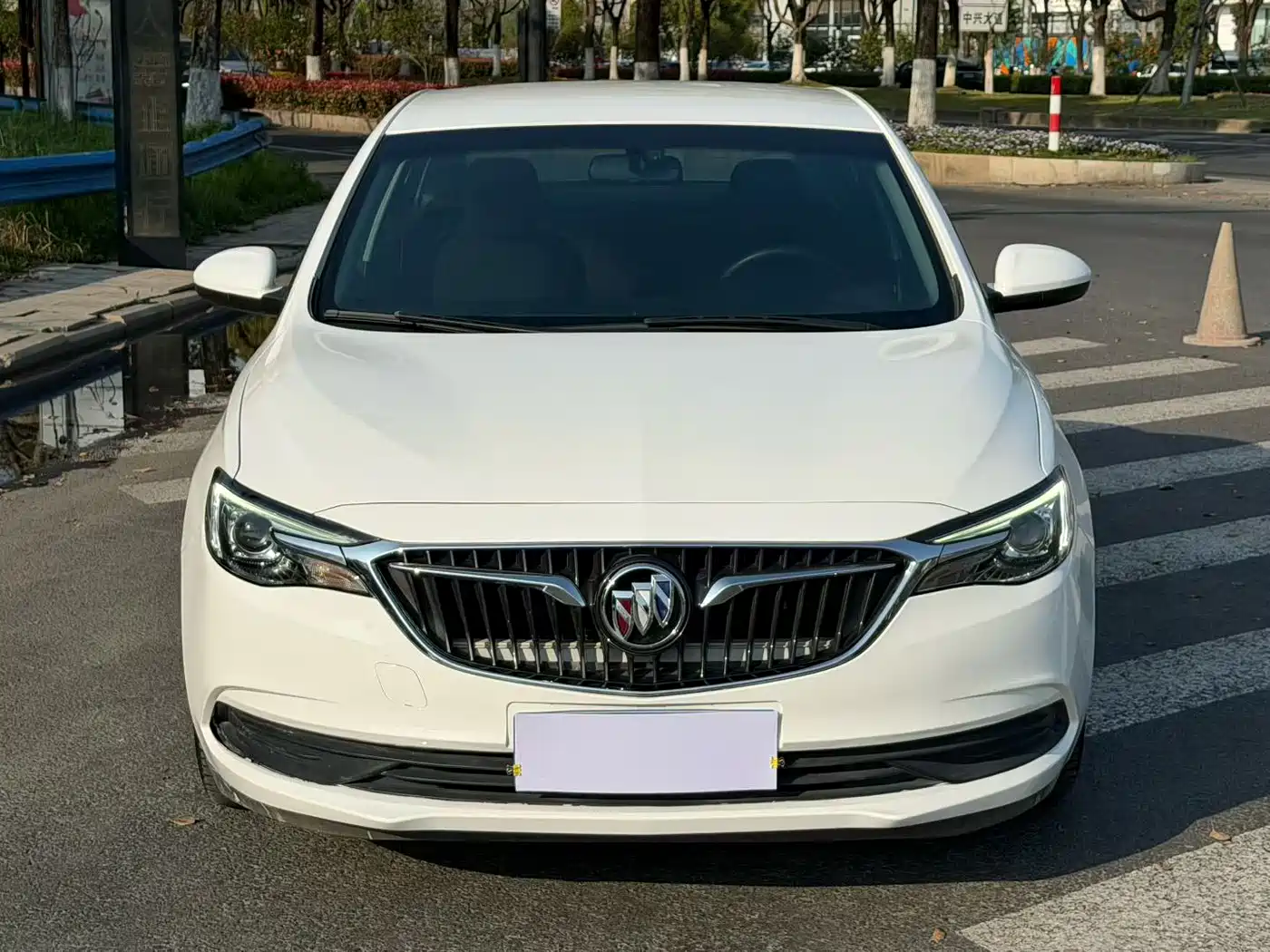 Buick Excelle 2021 Exemplar 1.5L Auto Elite фото 2
