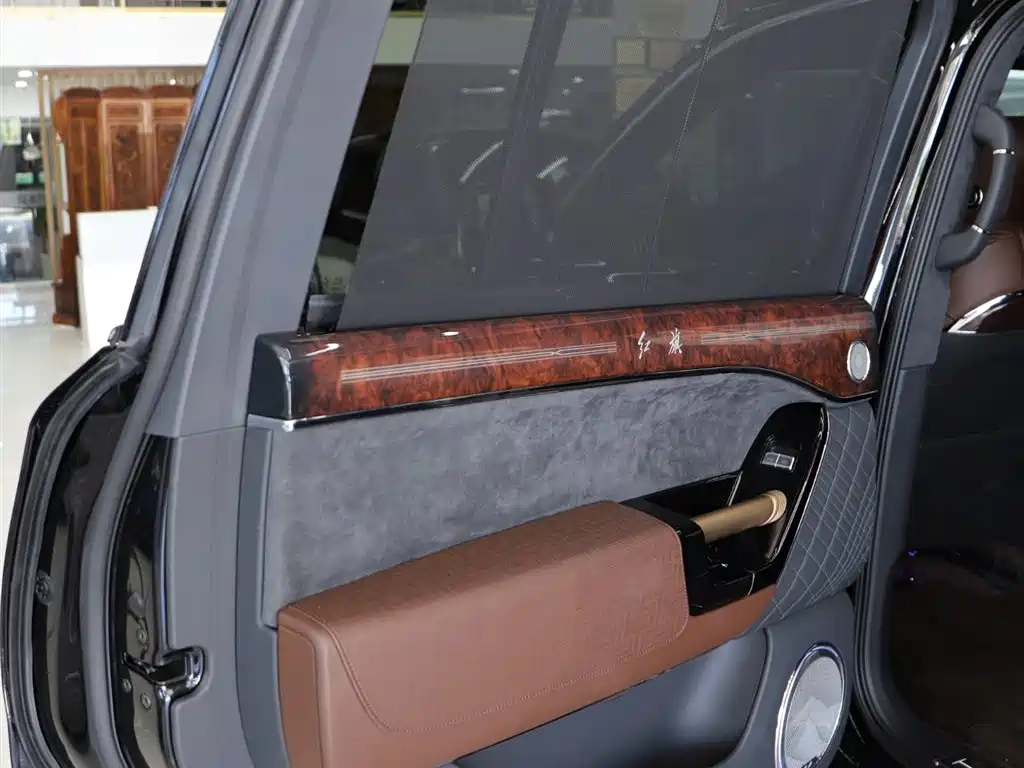 Hongqi Guoyao 2023 2022 4.0T Premium Flagship 4-Seater