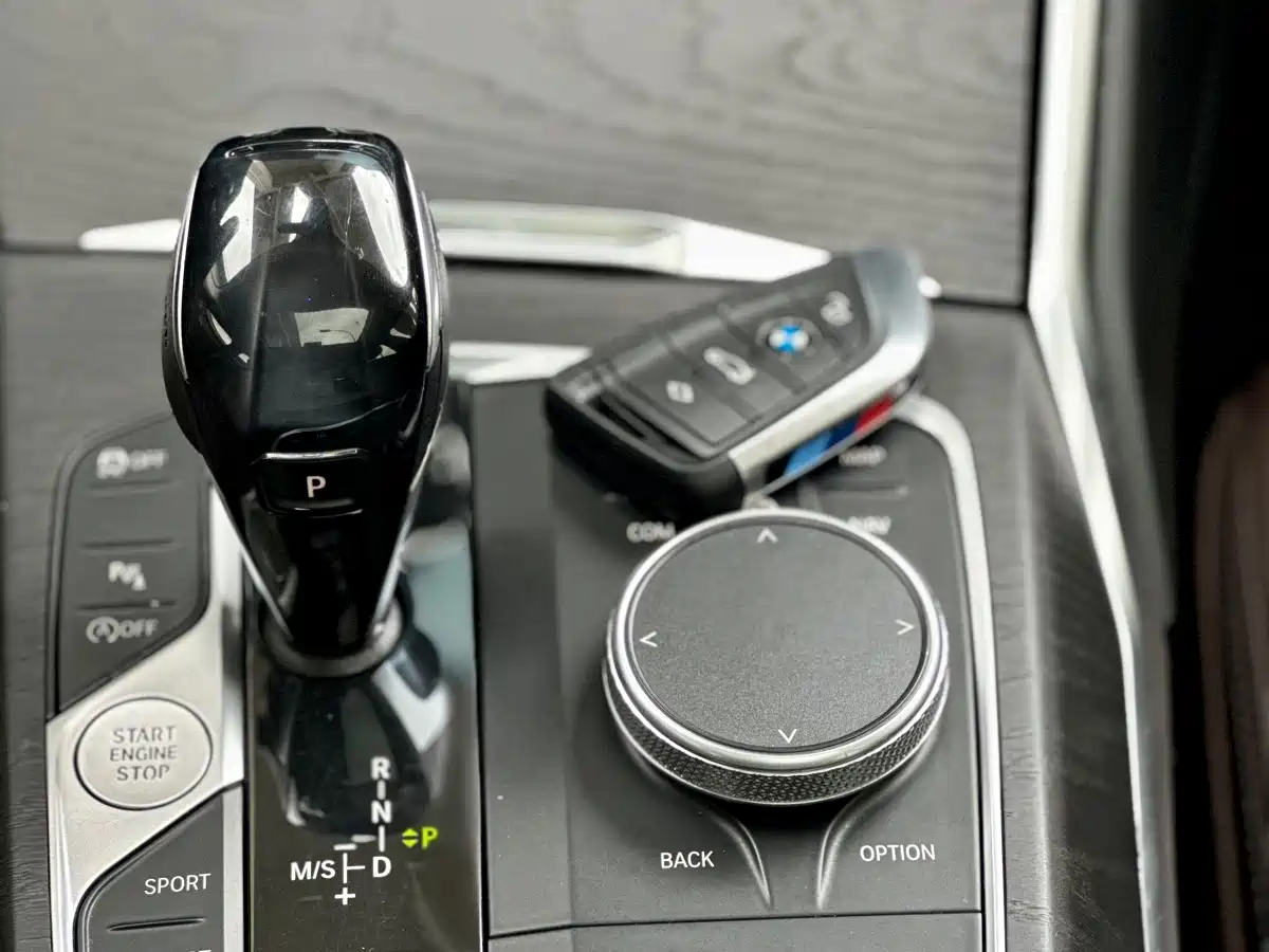 BMW 3-SERIES