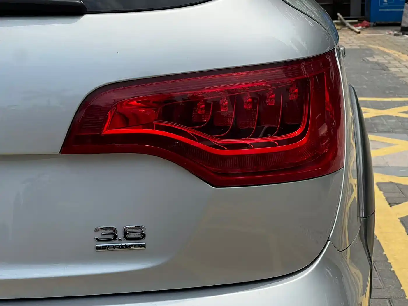 Audi Q7 2010 3.6 FSI Comfort Off-road Limited Edition фото 16
