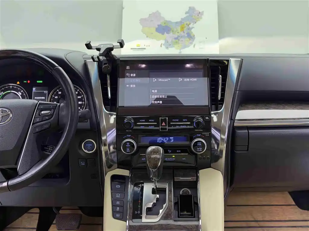 Toyota Vellfire 2021 Crown Hybrid 2.5L HV Premium Edition фото 10