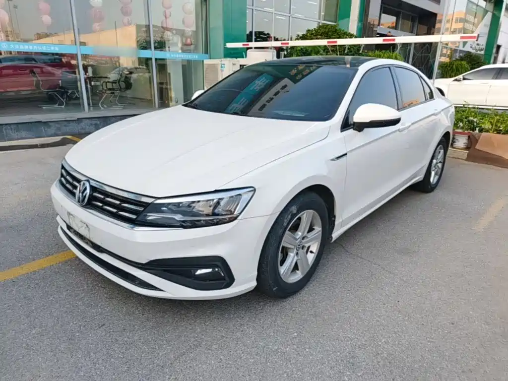 Volkswagen Lamando 2021 230TSI DSG Fashion Edition