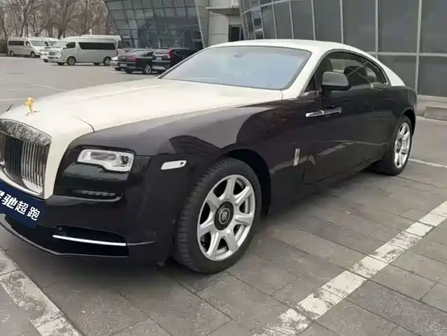 ROLLS-ROYCE PHANTOM