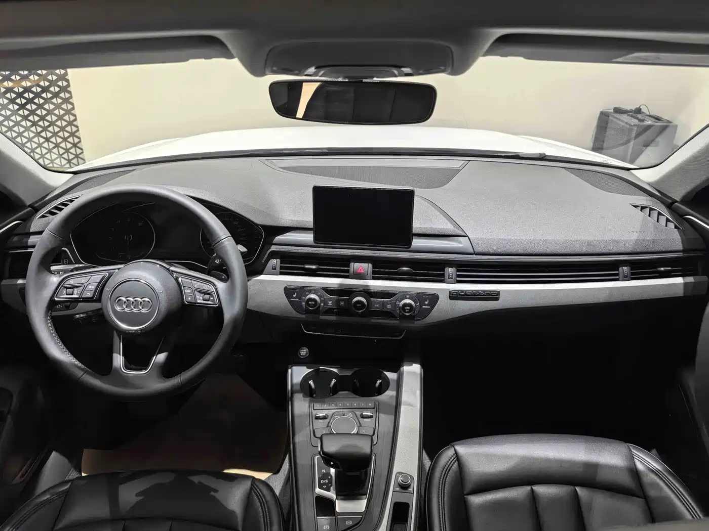 Audi A4L 2018 30th Anniversary 40 TFSI Progressive фото 3